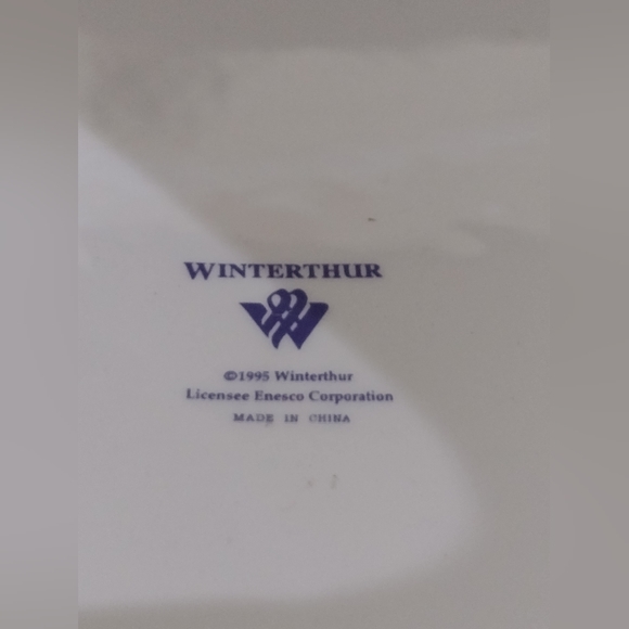 Tissue holder - Picture 2 of 11